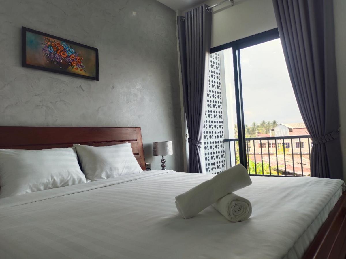H&M Boutique Hotel Kampot Exterior photo